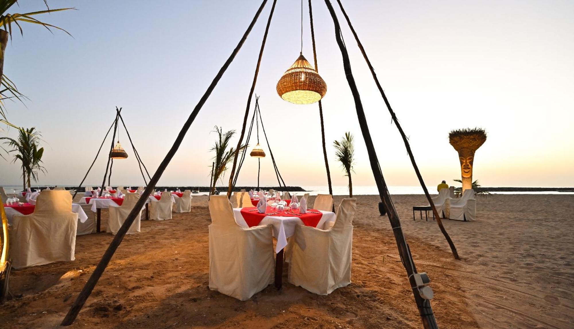 Le Saly Hotel & Hotel Club Filaos Экстерьер фото